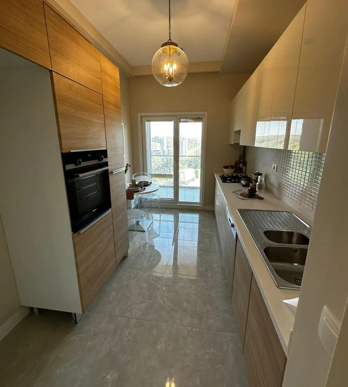 Fitted kitchen